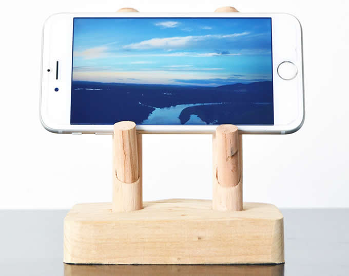 Best Mobile Phone Stand Ever? 