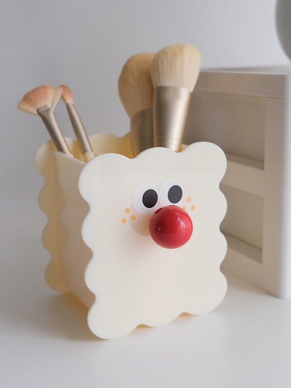 Big Nose Cartoon Biscuit Pen Holder, Funny Desktop Organization